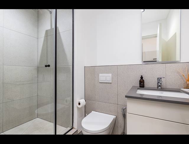 0.5 BEDROOM APARTMENT FOR SALE IN CENTURY CITY